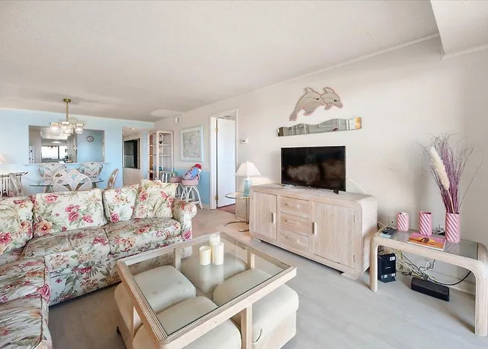 Holiday home Hill-spacious 2 Bedroom With Ocean Views And Outdoor Pool! Ocean City