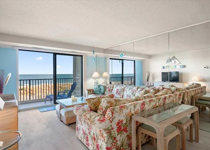 Holiday home Hill-spacious 2 Bedroom With Ocean Views And Outdoor Pool! *